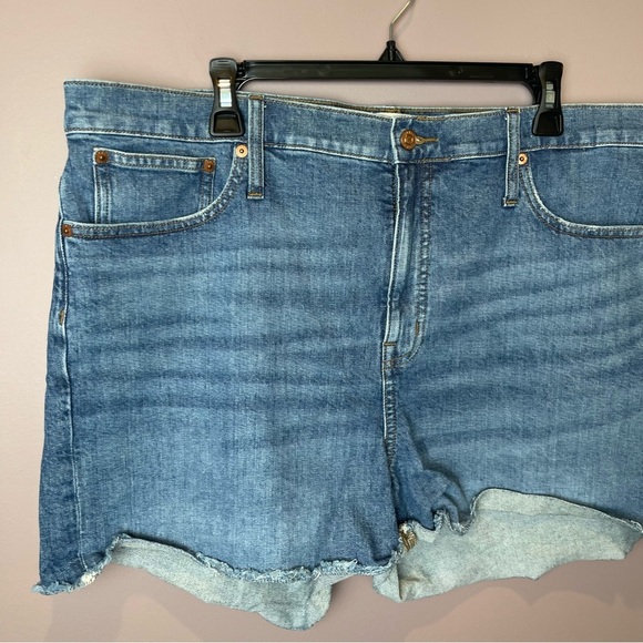 J Crew Denim High-Rise Short 34 - K6462 - Picture 5 of 10